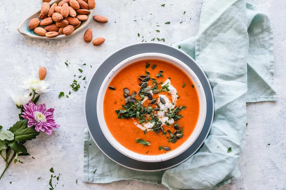 Ayurvedic Diet For Autumn Season: 8 Tips To Balance The Doshas