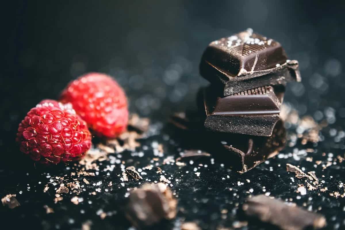 Dark Chocolate To Berries, 7 Healthy Foods Best Stress Relievers
