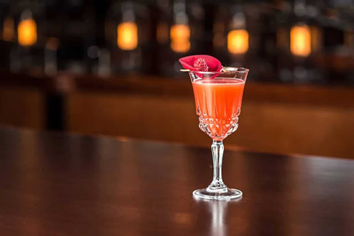 Shirley Temple Mocktail: The Origin Of The Iconic Drink