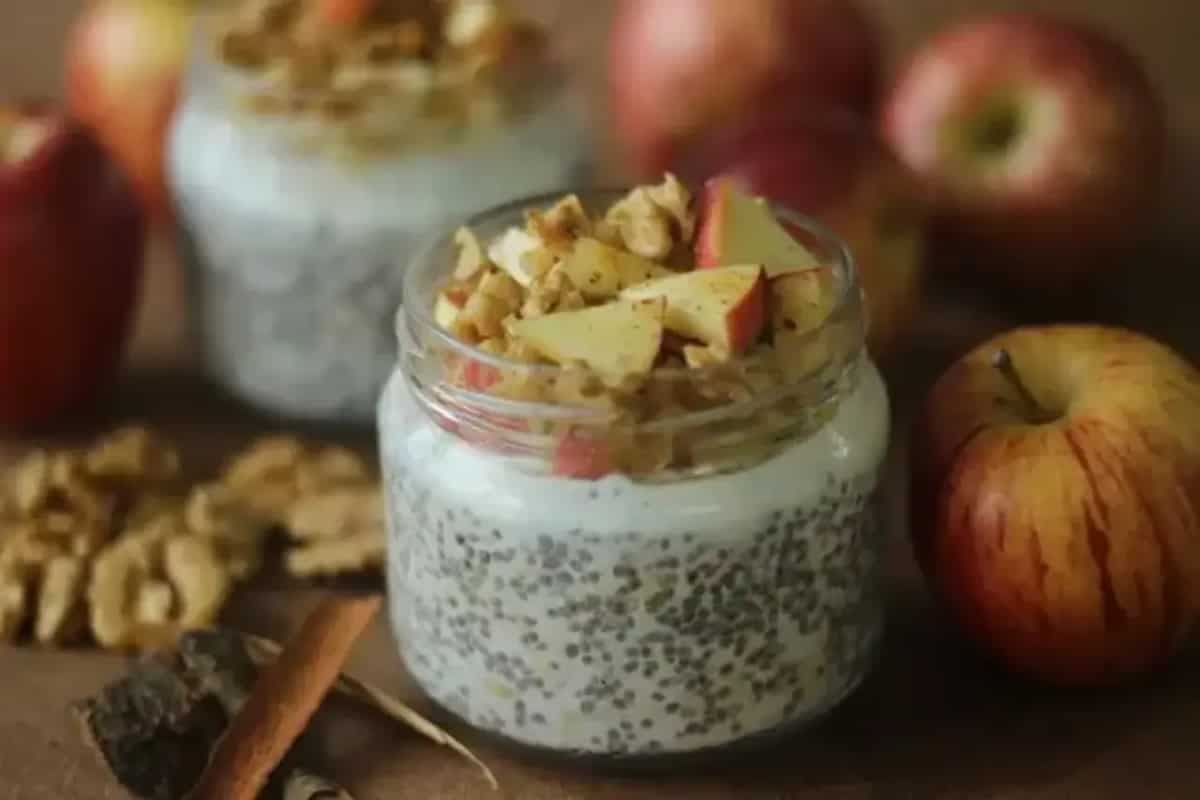 Overnight Oats Vs. Cooked Oats: Which One Is Healthier?