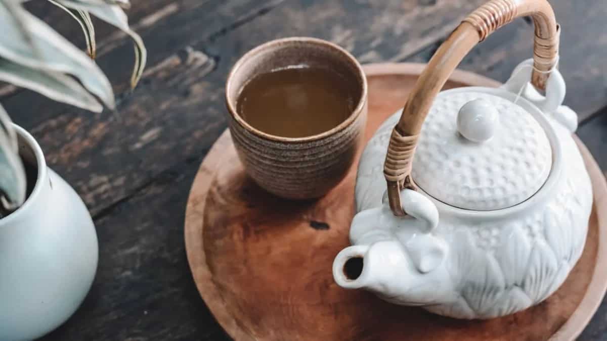 5 Vegan-Friendly, Dairy-Free Warm Drinks For Winters