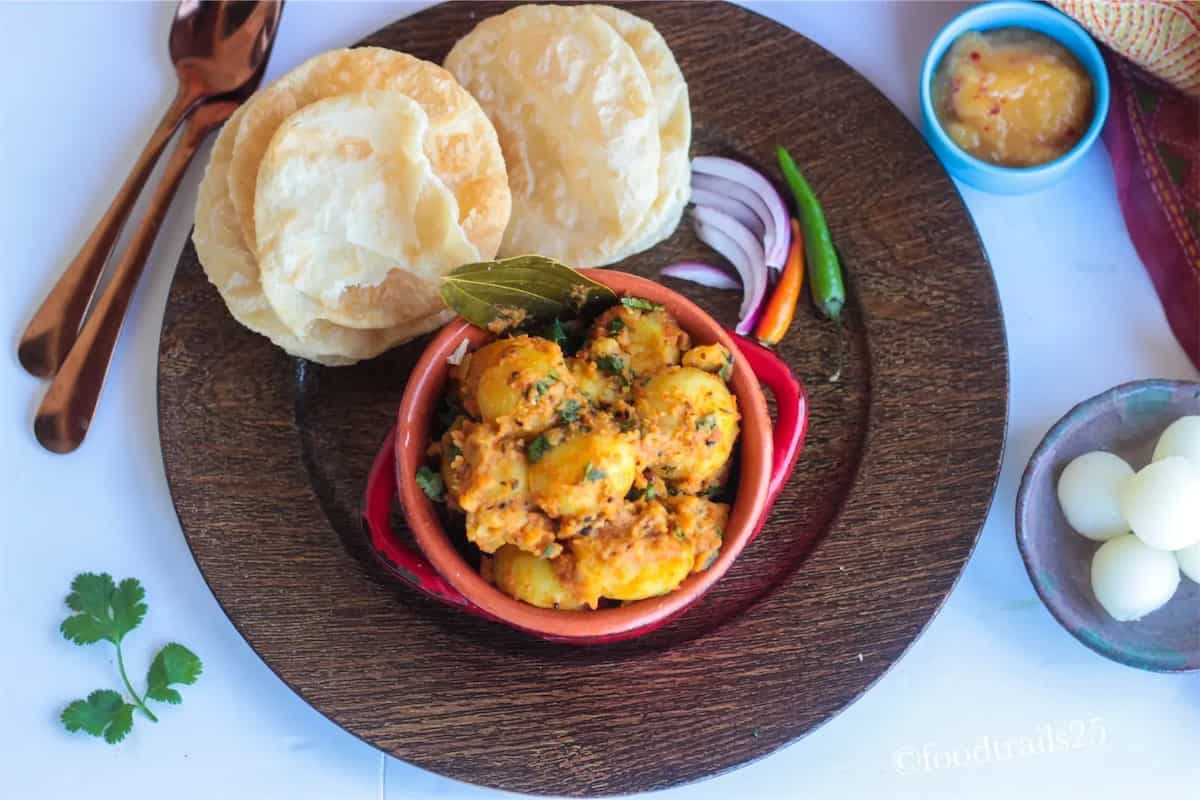 These 10 Restaurants In Kolkata Are Awesome For Luchi-Aloo Dum