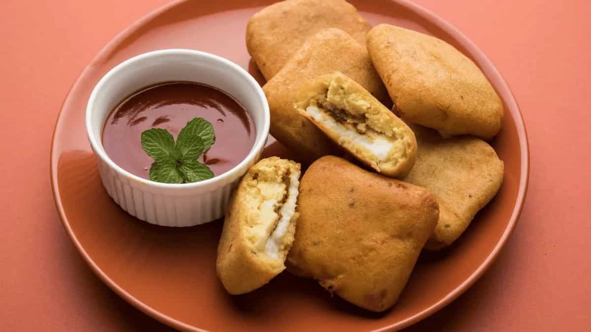 7 Indian Snacks That Add Crispy Delight To Holiday Parties