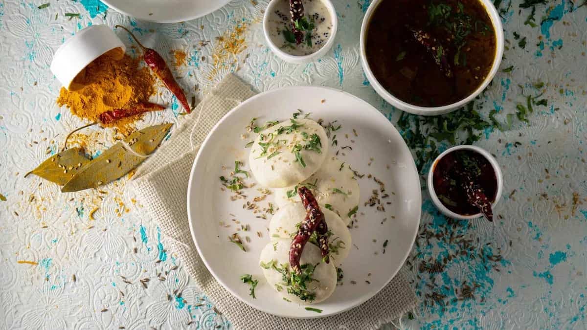 5 Steamed Indian Breakfast Delicacies To Relish: Dhokla To Idli