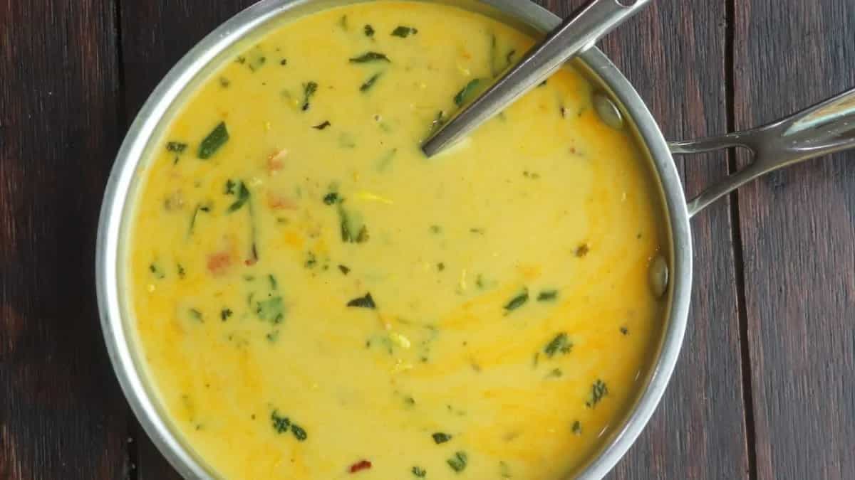 Thengai Paal Soup Recipe, A Kerala-Style Coconut Delight