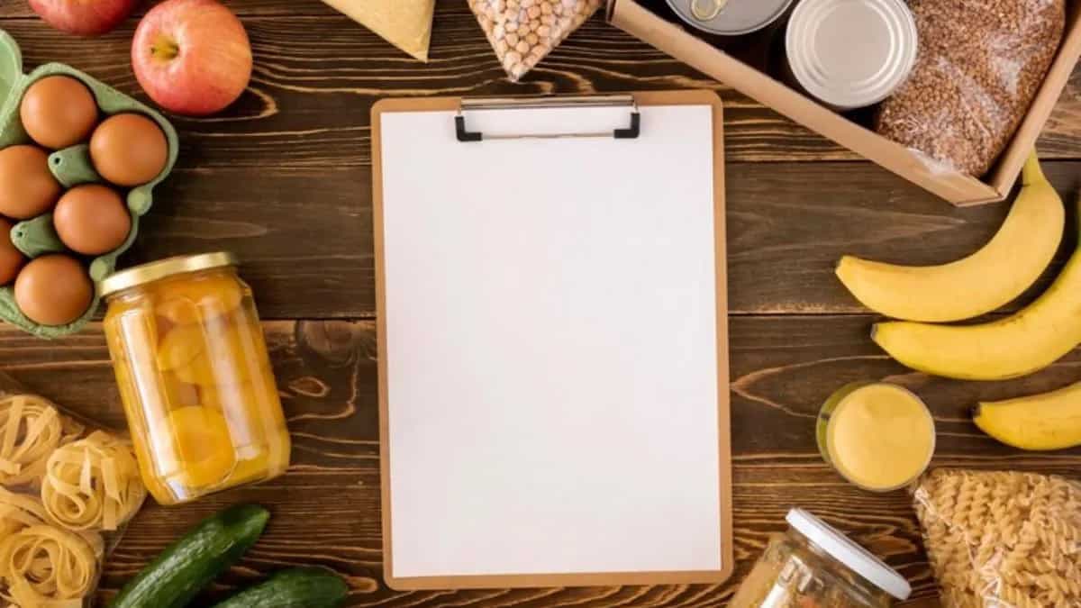 Keep Your Monthly Grocery List Under Budget Using 5 Easy Hacks