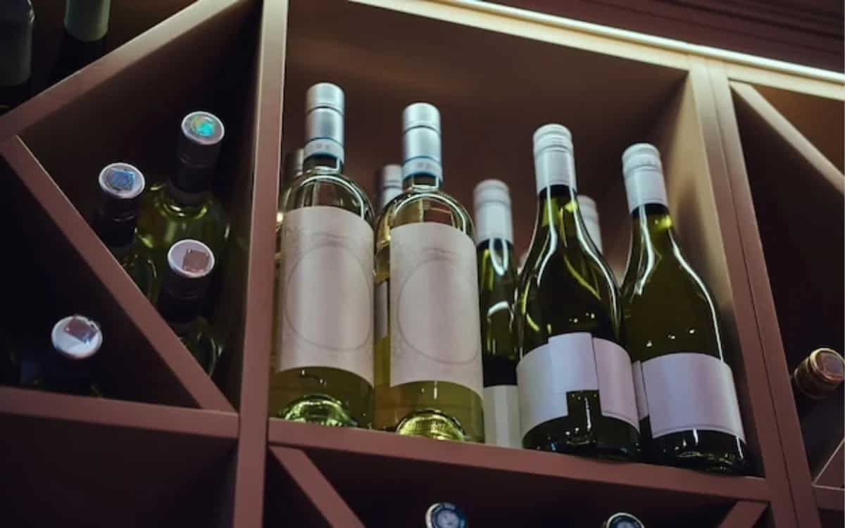 Top 5 Stylish Wine Racks To Showcase Your Space With Elegance
