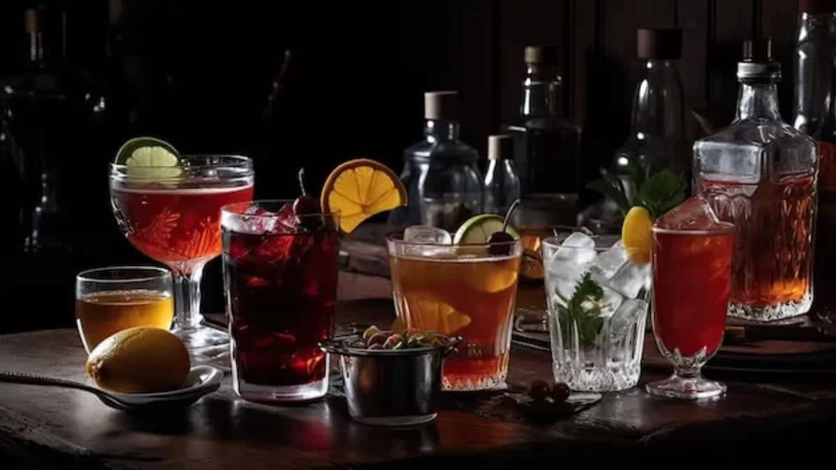 Mixology For Beginners: The Role Of Bitters In Cocktails