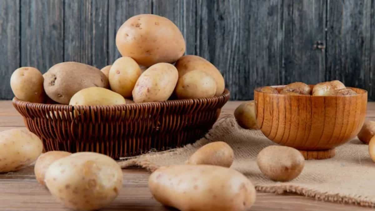 How To Grow Potatoes In Your Kitchen Garden At Home