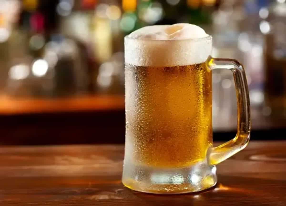 Beer Vs. Cider: The 3 Differences Between Two Classic Beverages