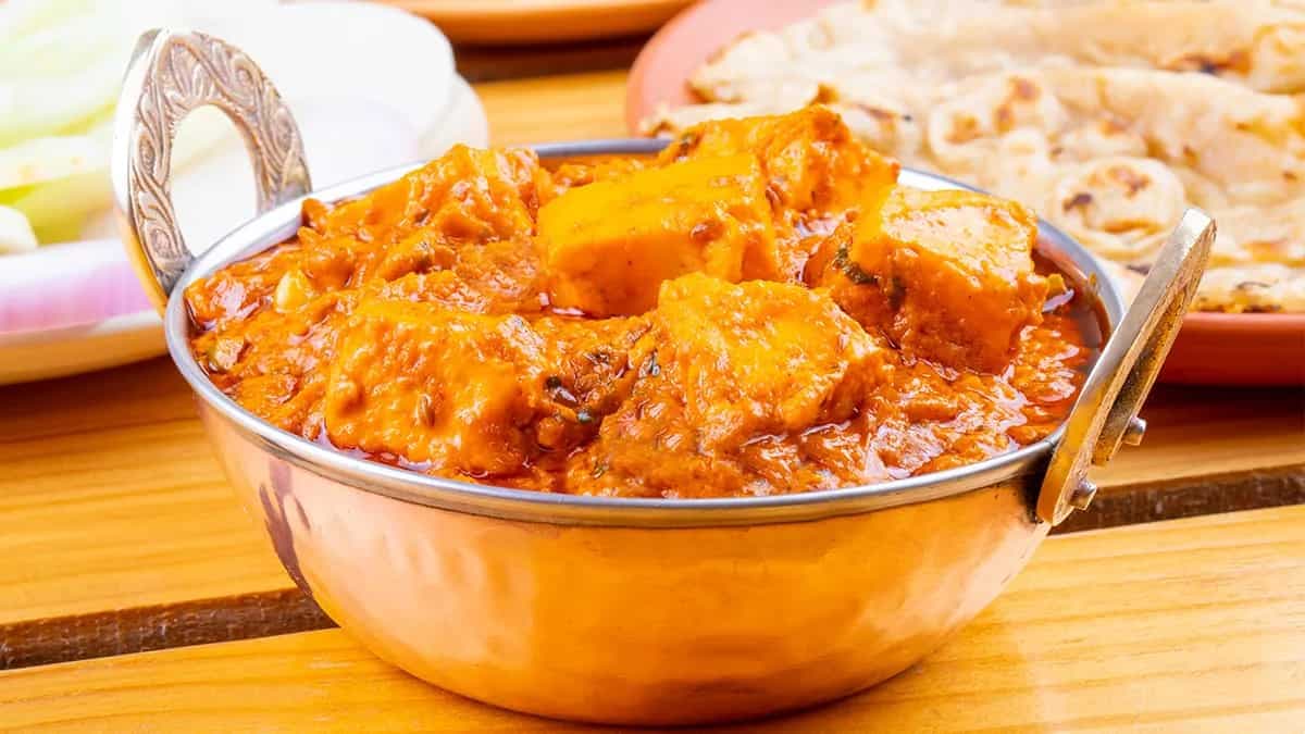 Red And Yellow Bell Pepper Paneer Gravy: A Savoury Delight