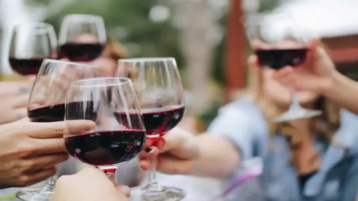 Healthy Skin Is Just A Glass Away: 6 Benefits Of Red Wine 