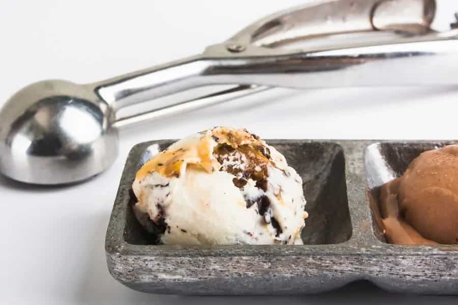 6 Mistakes That You Should Avoid While Storing Ice Cream