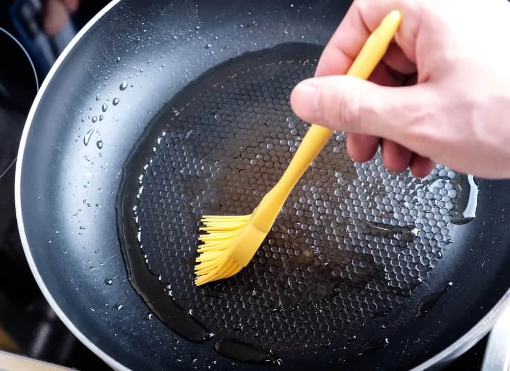 Greasing The Pan? Pick Carefully: Butter Or Oil