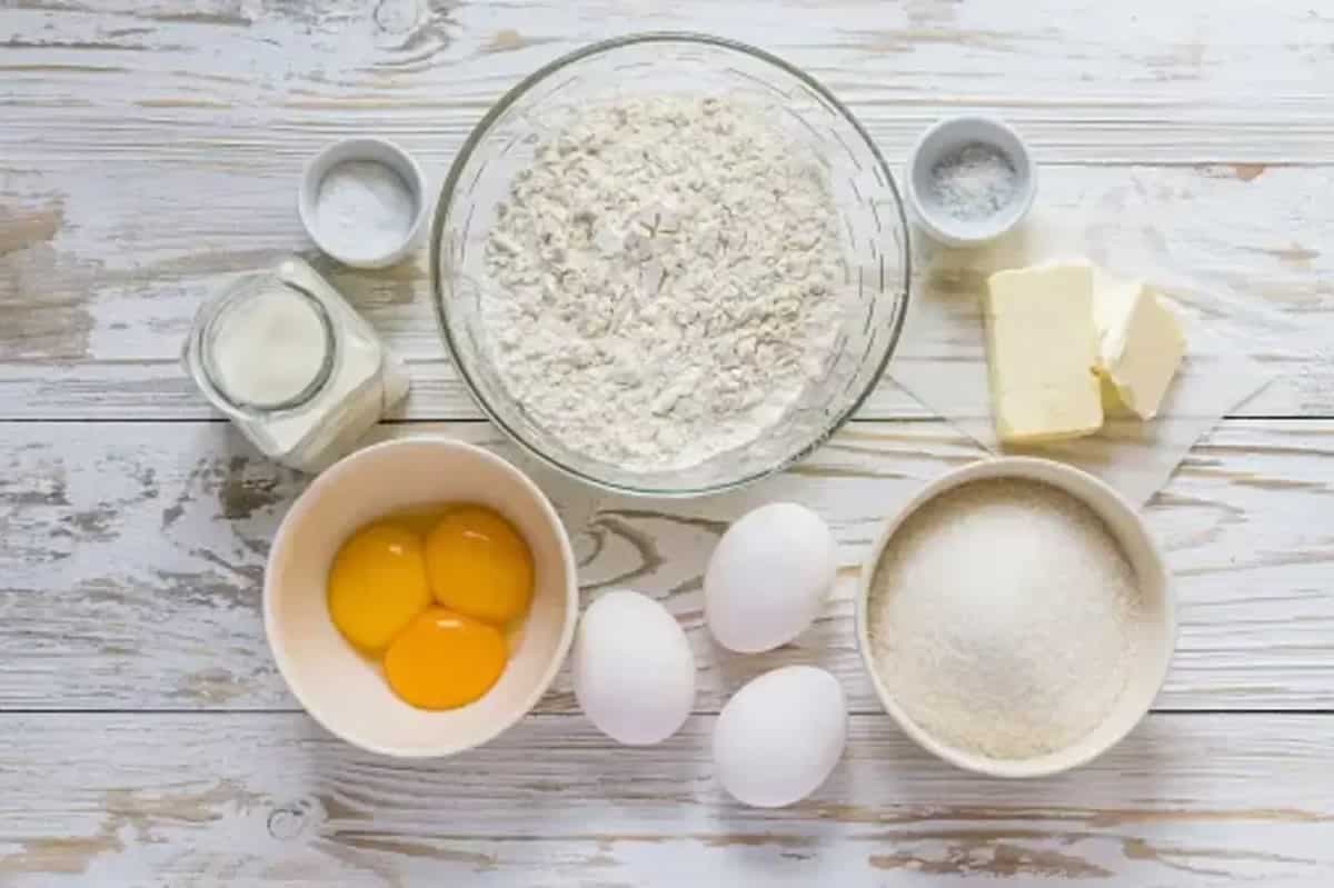 Cake Flour Vs. All-Purpose Flour: Differences To Know