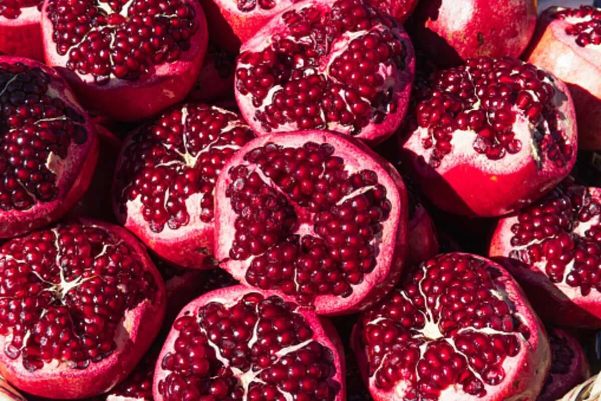 Handpick A Pomegranate: How To Pick A Perfectly Ripe One?