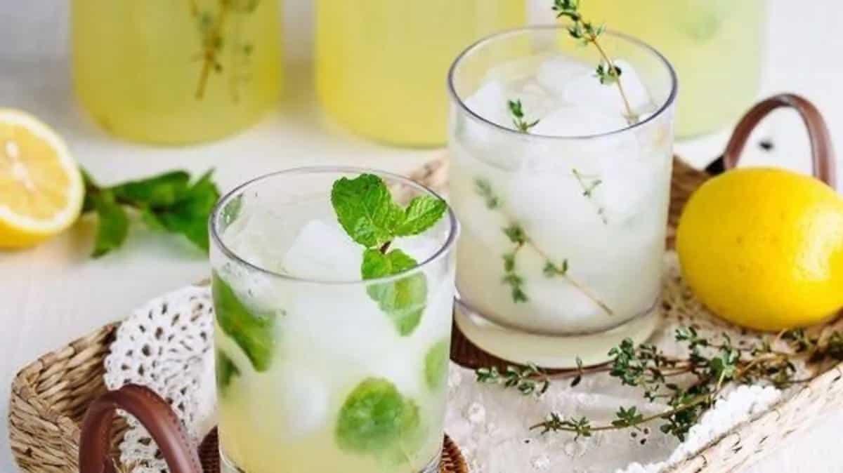 Beat The Heat With These Zesty Lemon Beverages