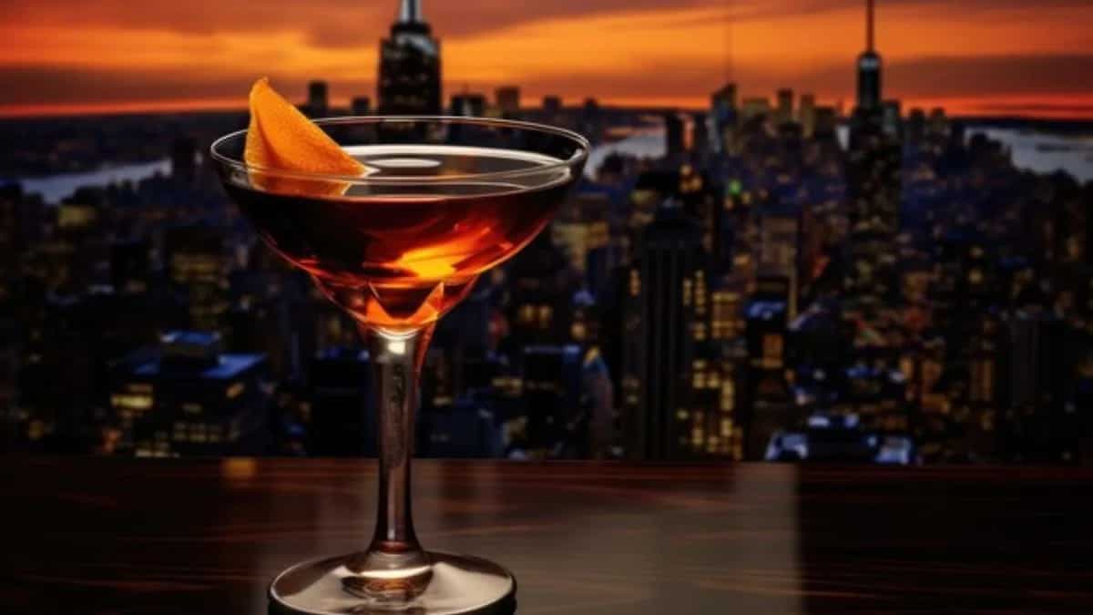 Manhattan: All About The Cocktail Born In New York 
