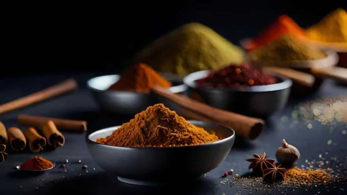 8 Homemade Spice Mixes To Enhance The Flavours Of Your Dishes