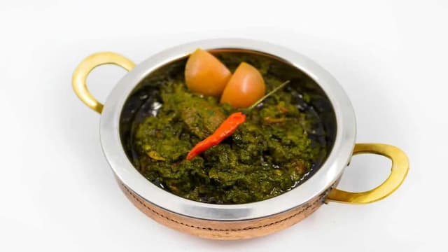 5 Delicious Ways To Reuse Leftover Saag