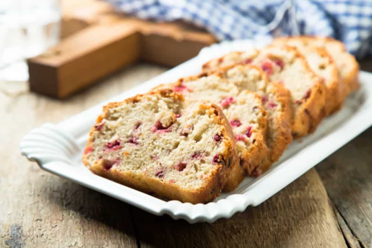 This Aromatic Strawberry Bread Can Accompany Any Meal