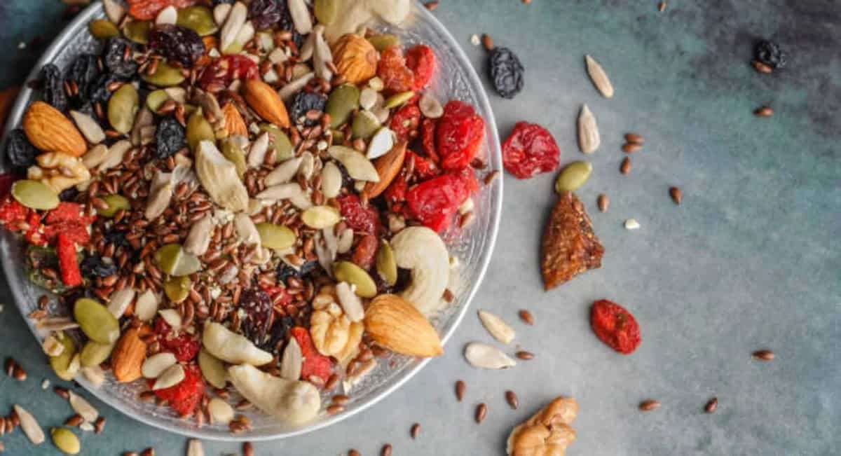 5 Dried Fruits And Nuts To Add And Avoid For A Morning Routine