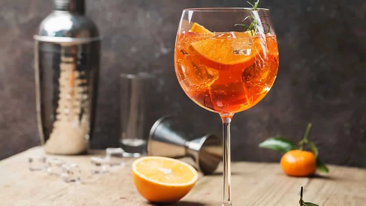 The History Of The Aperol Spritz Cocktail, The Summer Favourite