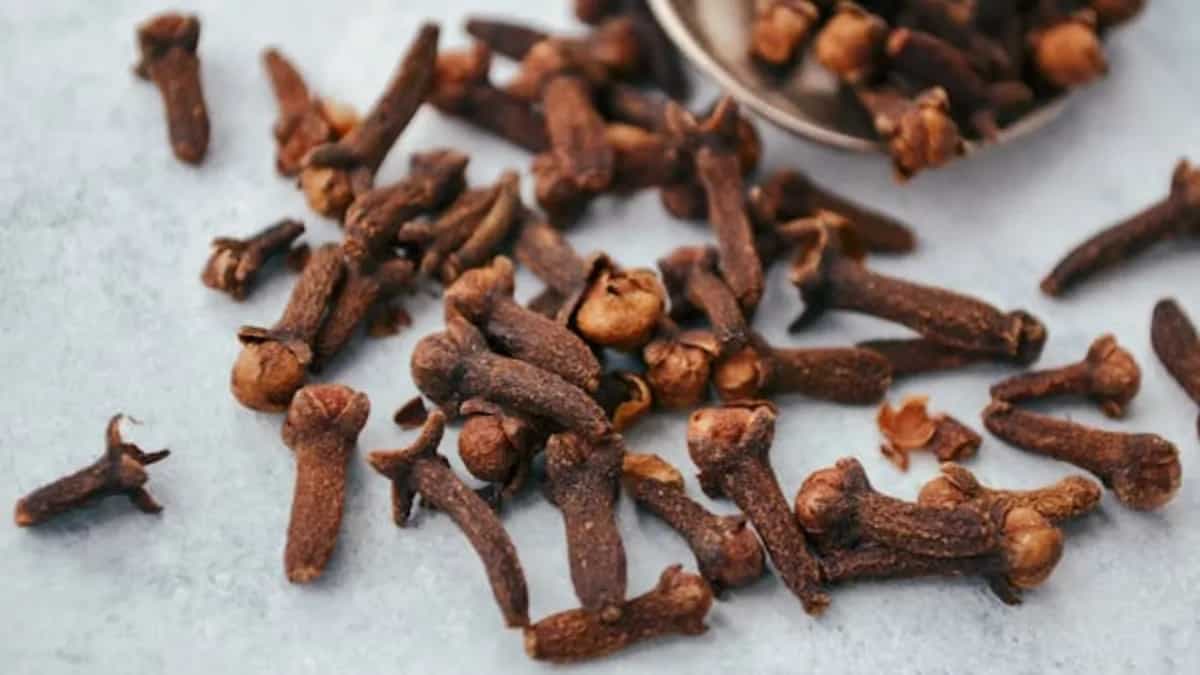 Planting Cloves At Home? Follow These Tips For A Healthy Harvest