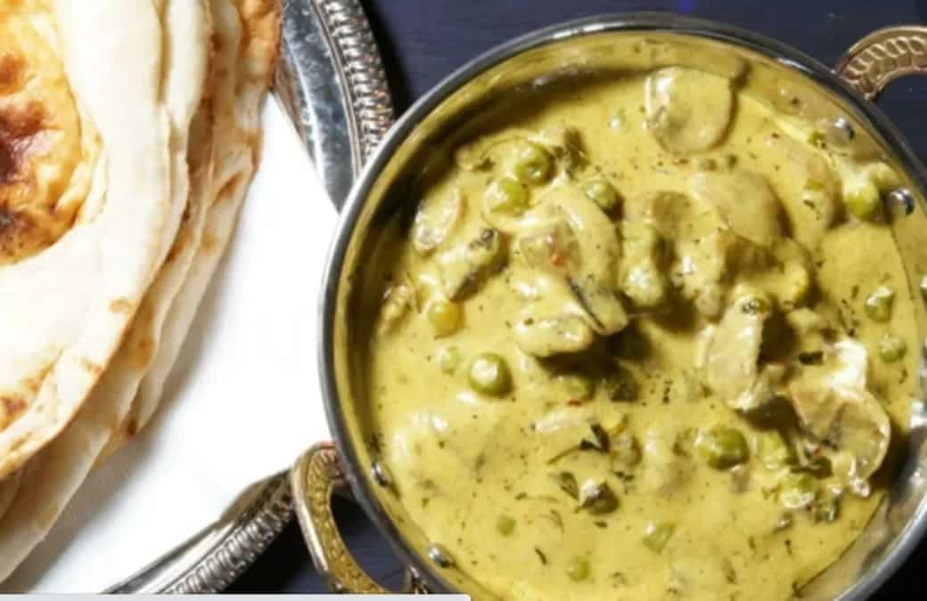 Lunch Recipe: Make Mushroom Matar Malai  