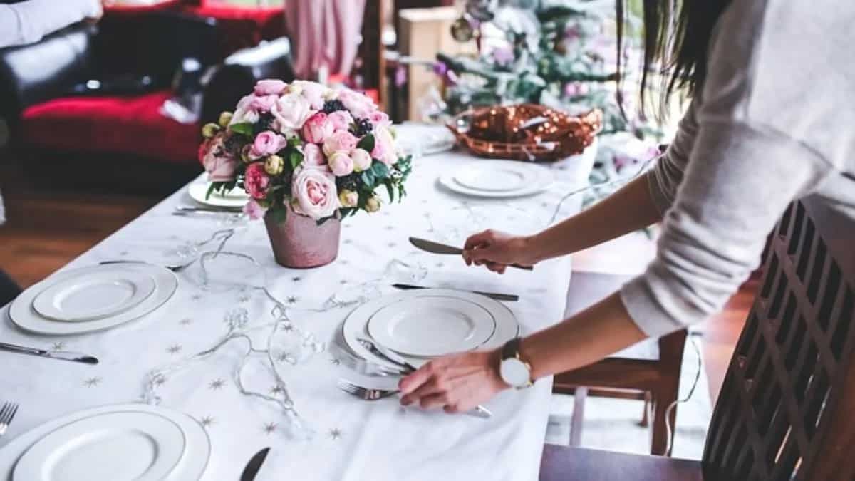 Planning A Formal Dinner? Here Is How To Set The Table