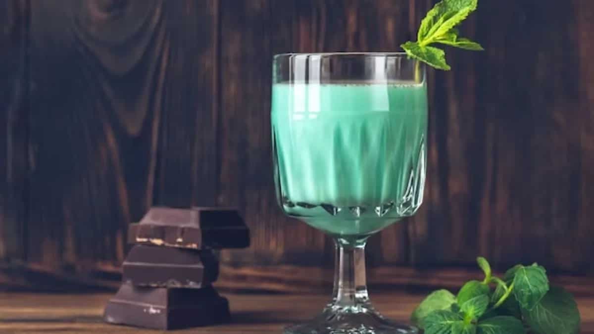 6 Mint Chocolate Cocktails to Satisfy Your Sweet Tooth 