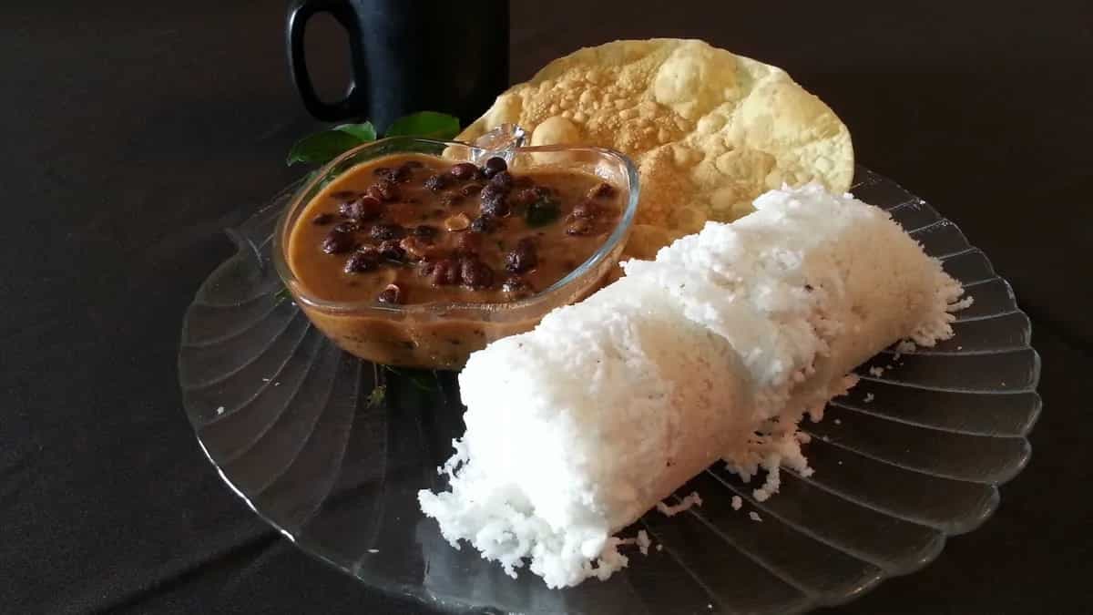 Comforting Kerala Cuisine: Puttu and Kadala Curry