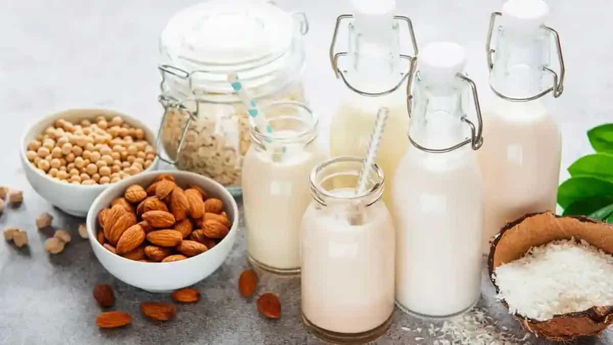 5 Things You Need To Know About Making Nut Milk From Scratch