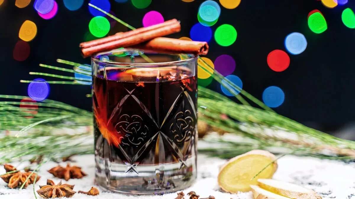 3 Mind-Blowing Whiskey Cocktails To Try At Your House Party