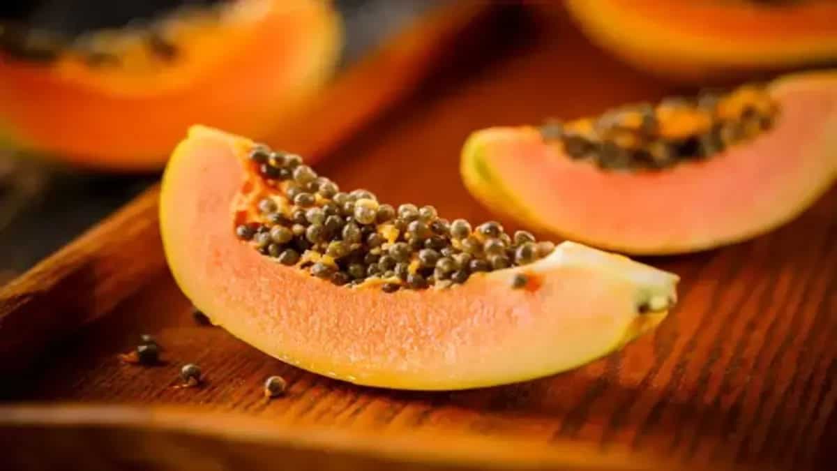 Acne Control To Cleansing: 5 Benefits Of Papaya For Skin 