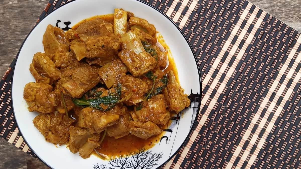 Goan Pork Rib Aad Maas Recipe, A Flavourful Sour Spicy Curry