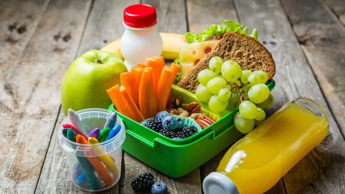 Have School-Aged Children At Home? 12 Tips For A Balanced Diet