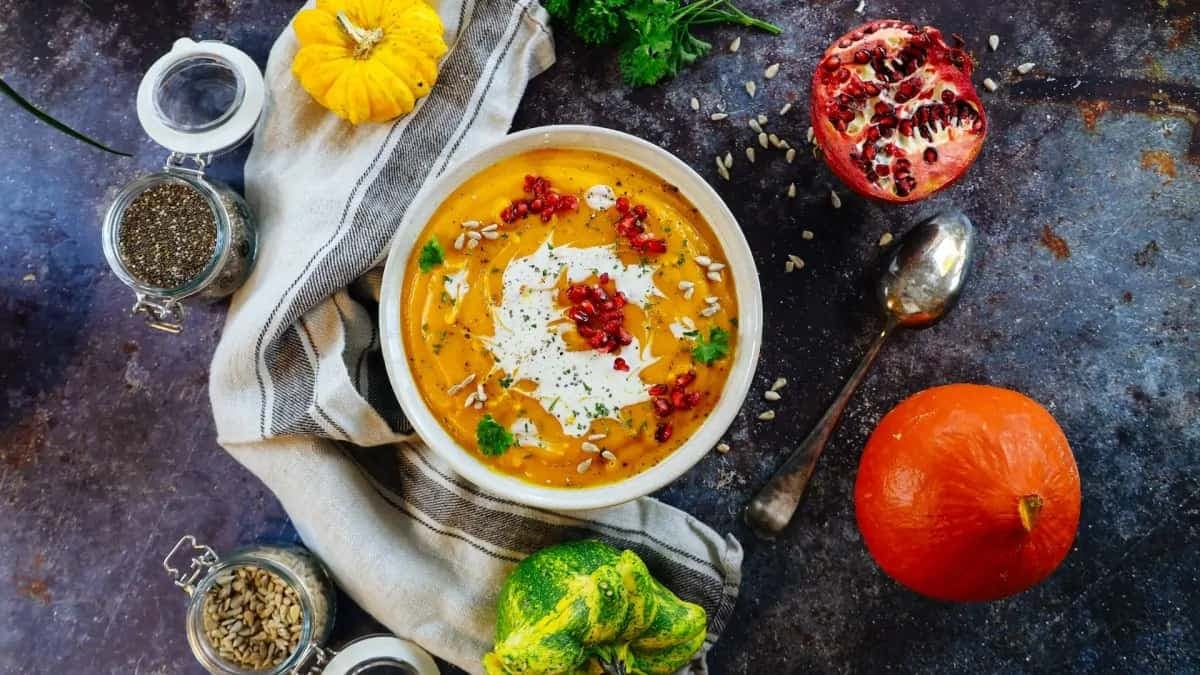 8 Kitchen Tips To Make Heartwarming Soups This Autumn