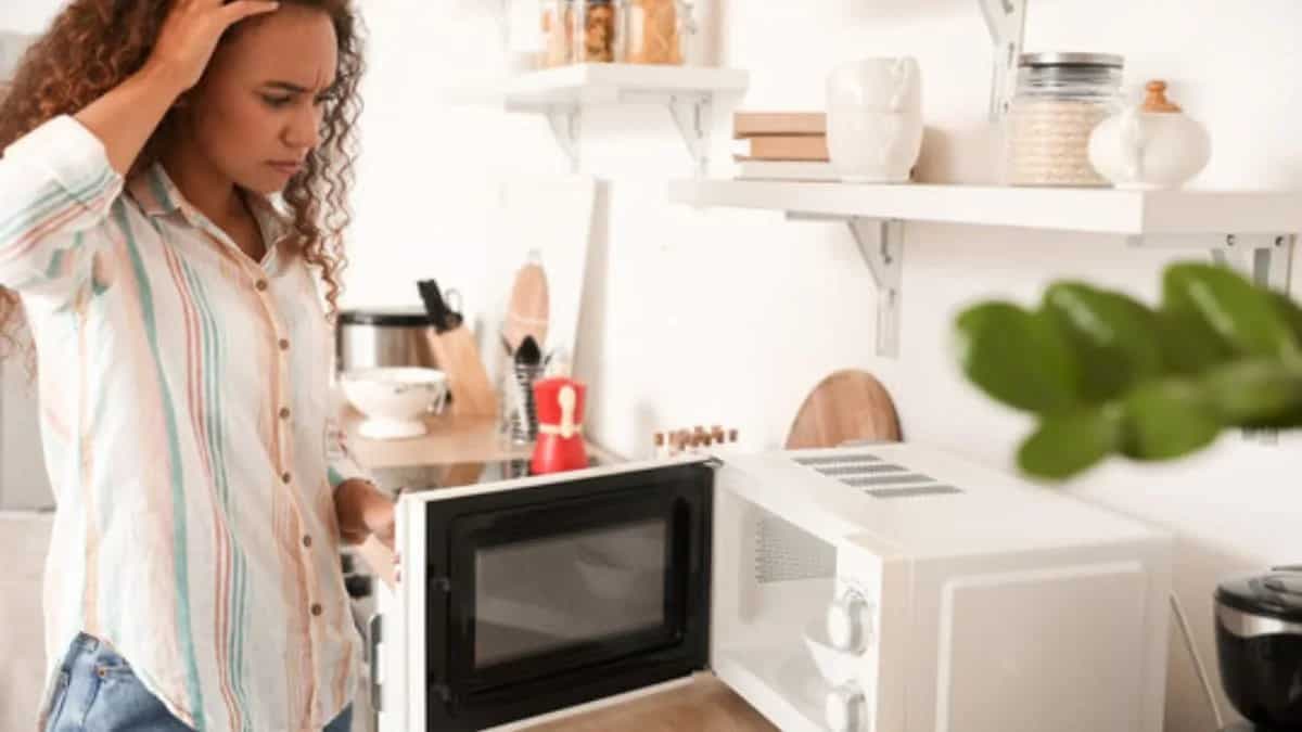 Top 5 Microwave Mistakes You're Making And How To Fix Them