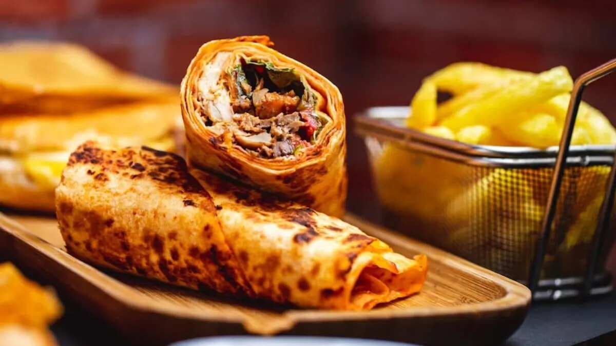 8 Tasty Chapati-Subzi Rolls For A Zero Mess Kids' Tiffin Box