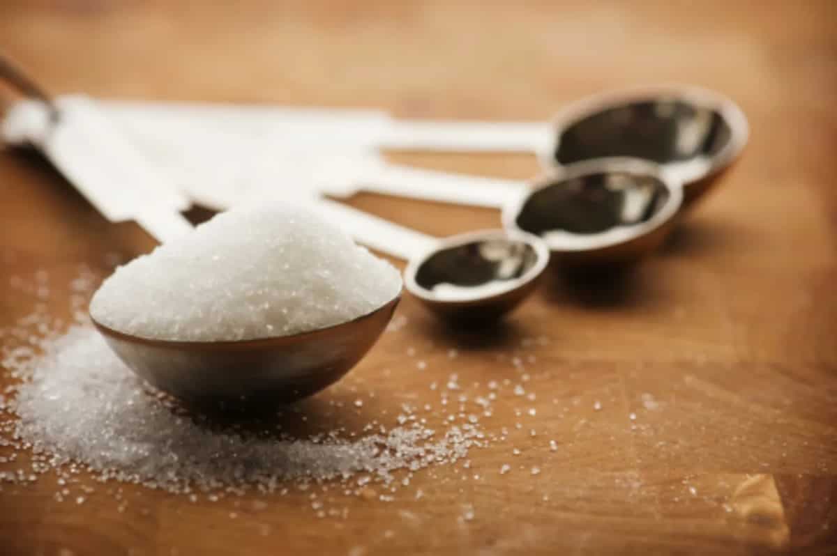 Sugar Vs. Artificial Sweeteners: Which Is A Healthier Choice?