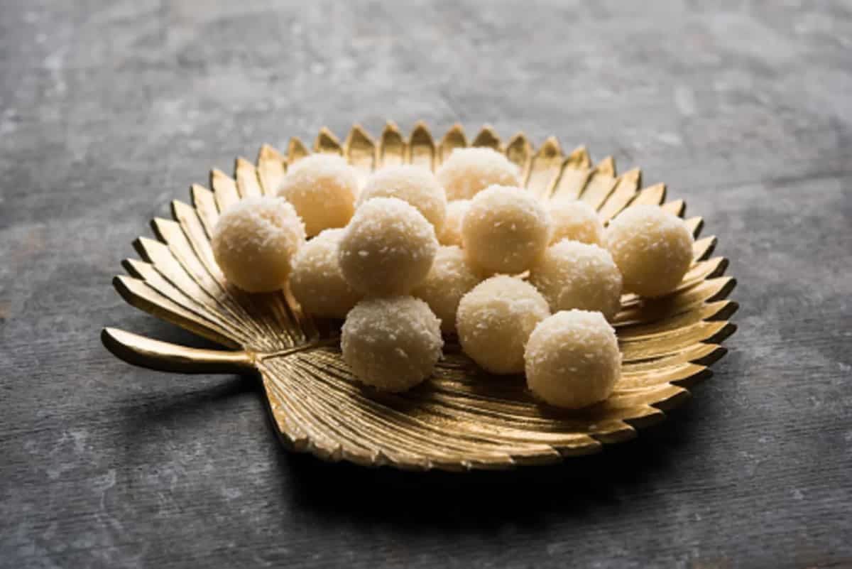 10 Mouthwatering Indian Coconut Based Desserts