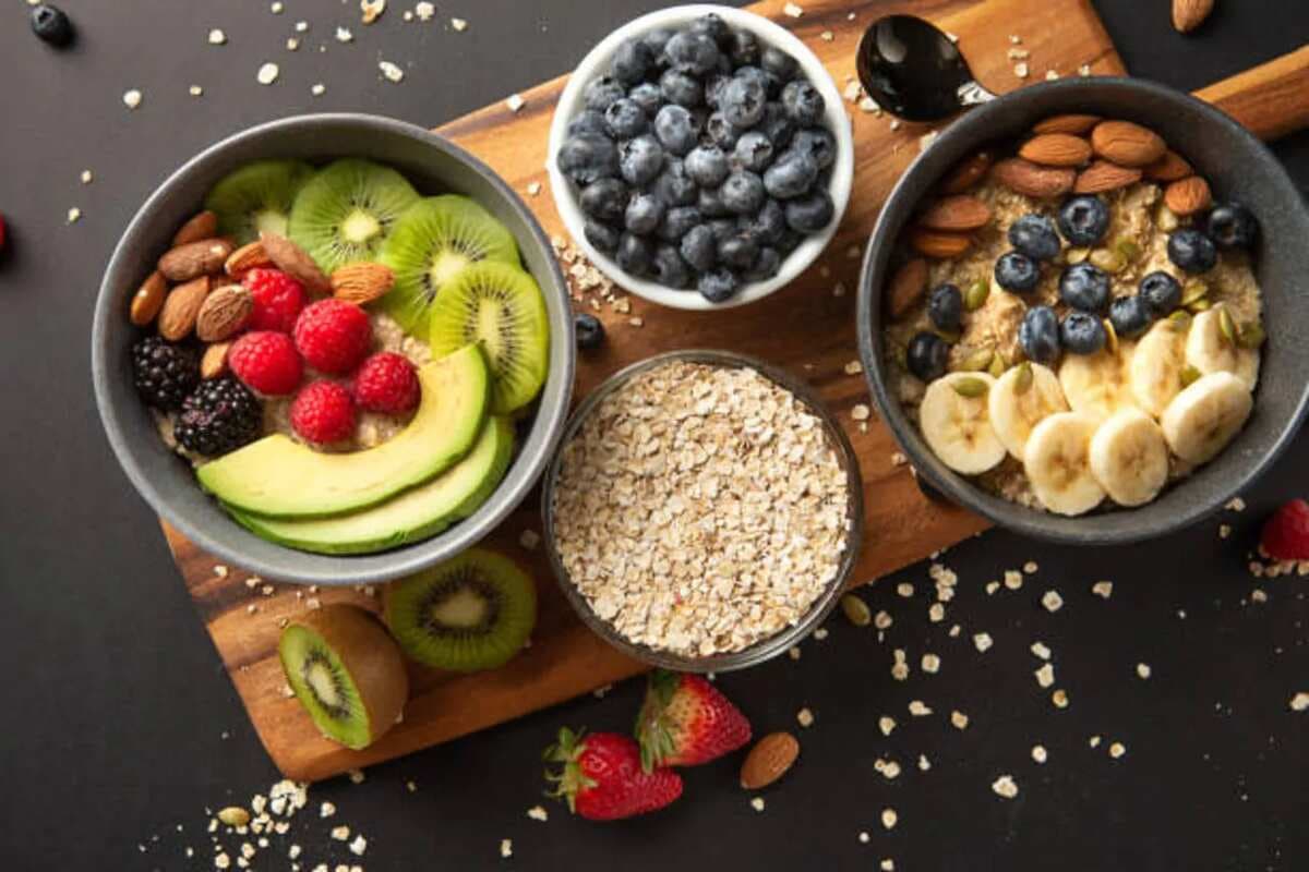 Oats & Nuts To Eggs & Peppers: Top 5 Healthy Food Pairings