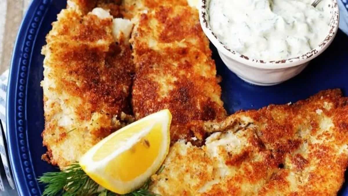 Fried Fish With Tartar Sauce; Lip Smacking Sea Food Dish