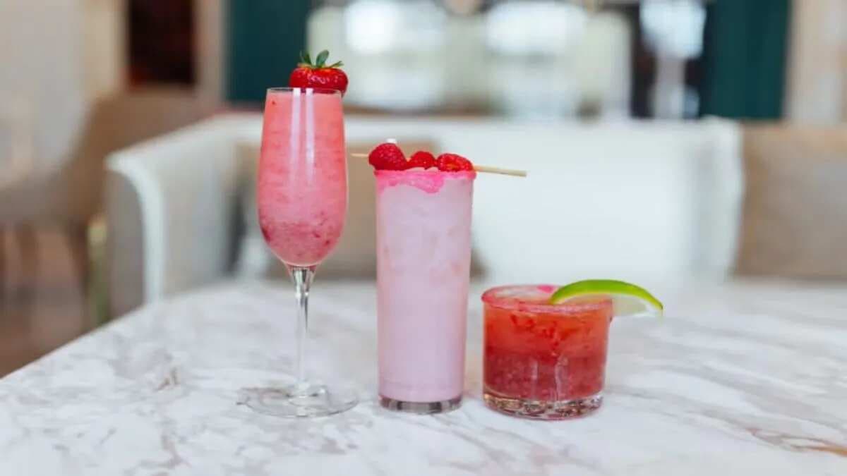 Barbie's Beverage Bar: 7 Miniature Mocktails, Smoothies