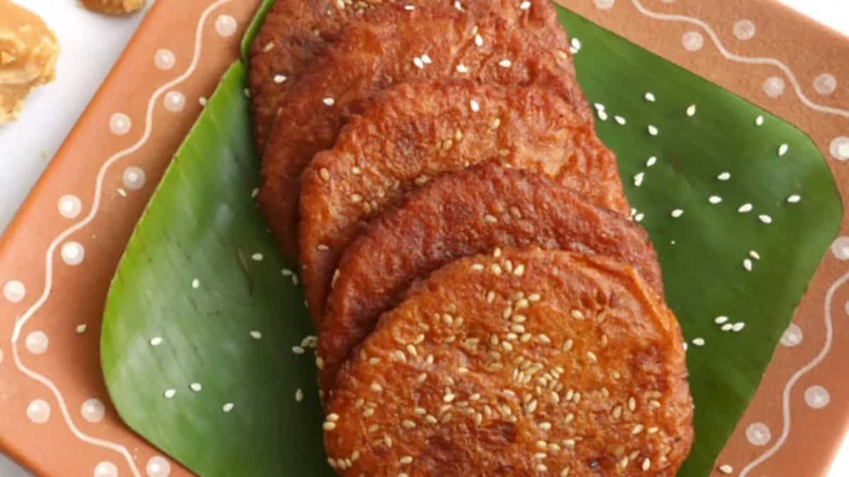The Origin Of Andhra's Ariselu, A Sweet In Sugar And Tradition
