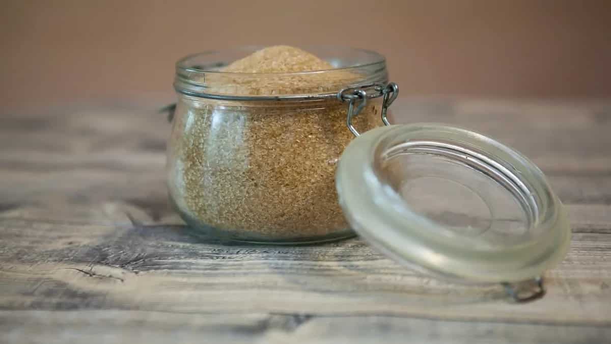 Brown Sugar Vs. Jaggery: Know The Difference And Uses