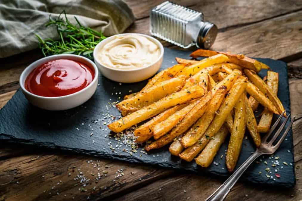 10 Kitchen Tips & Tricks To Prepare Restaurant Like Fries 