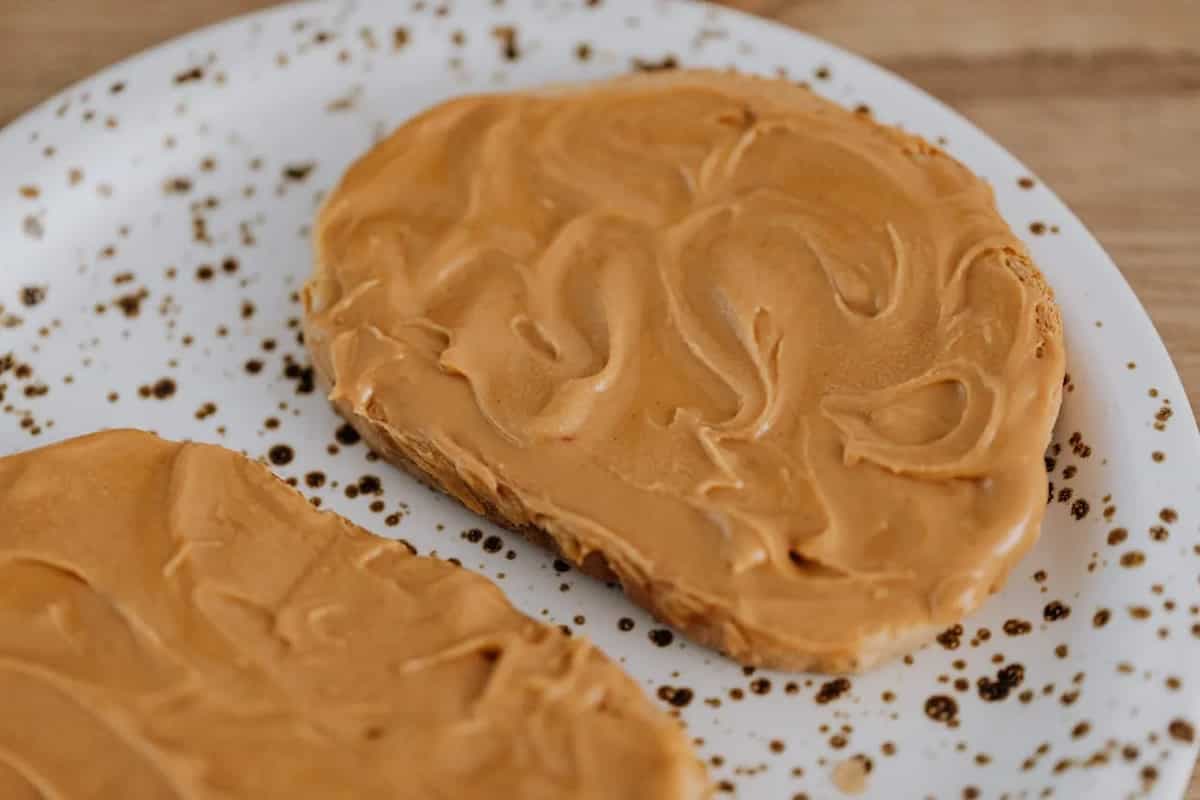 5 Perfect Peanut Butter Pairings Beyond Just Bread