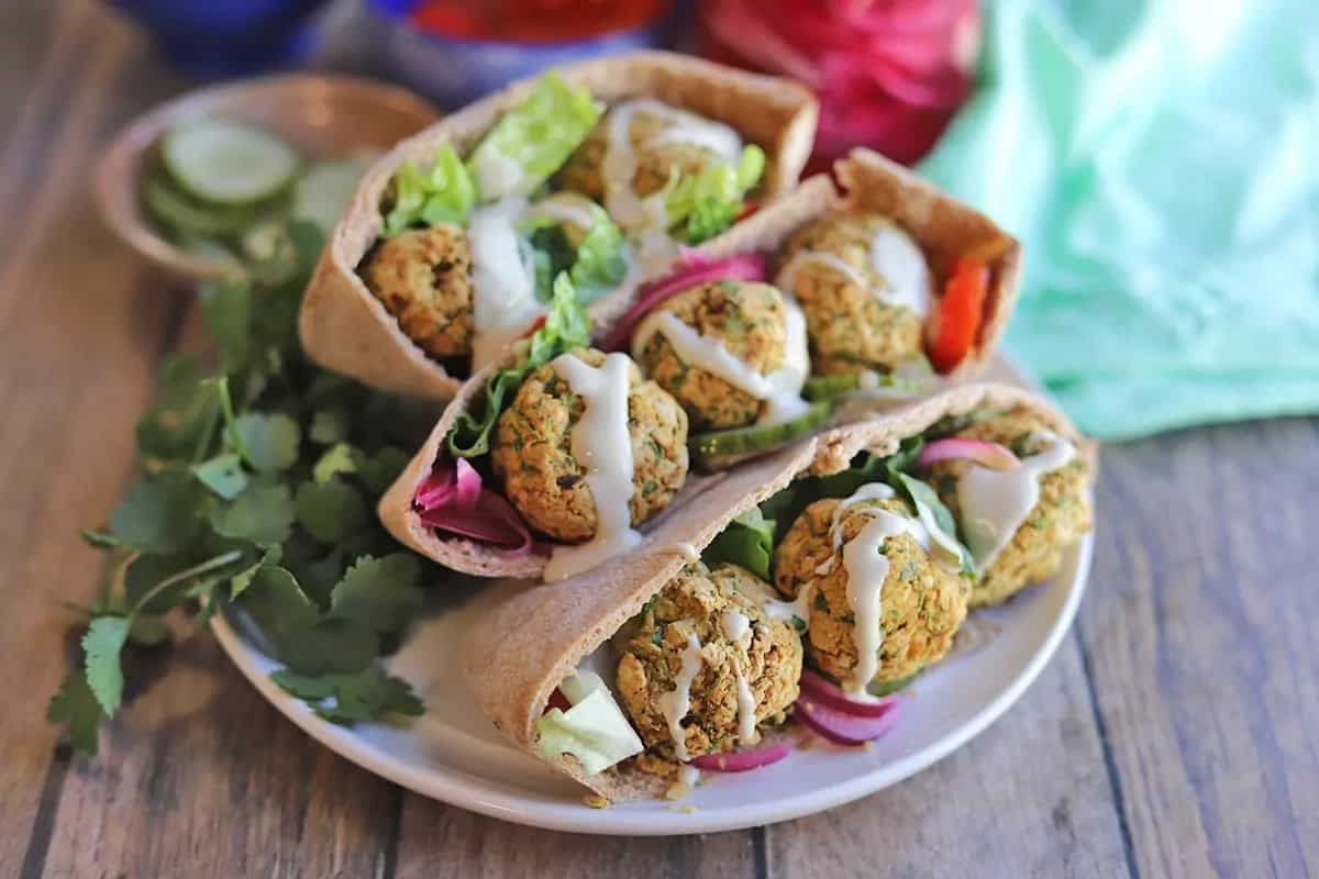 6 Tasty Pita Bread Snack Recipes to Satisfy Your Cravings!